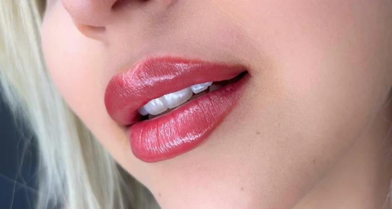 Microlabial em Aparecida de Goiânia - Riela Beauty